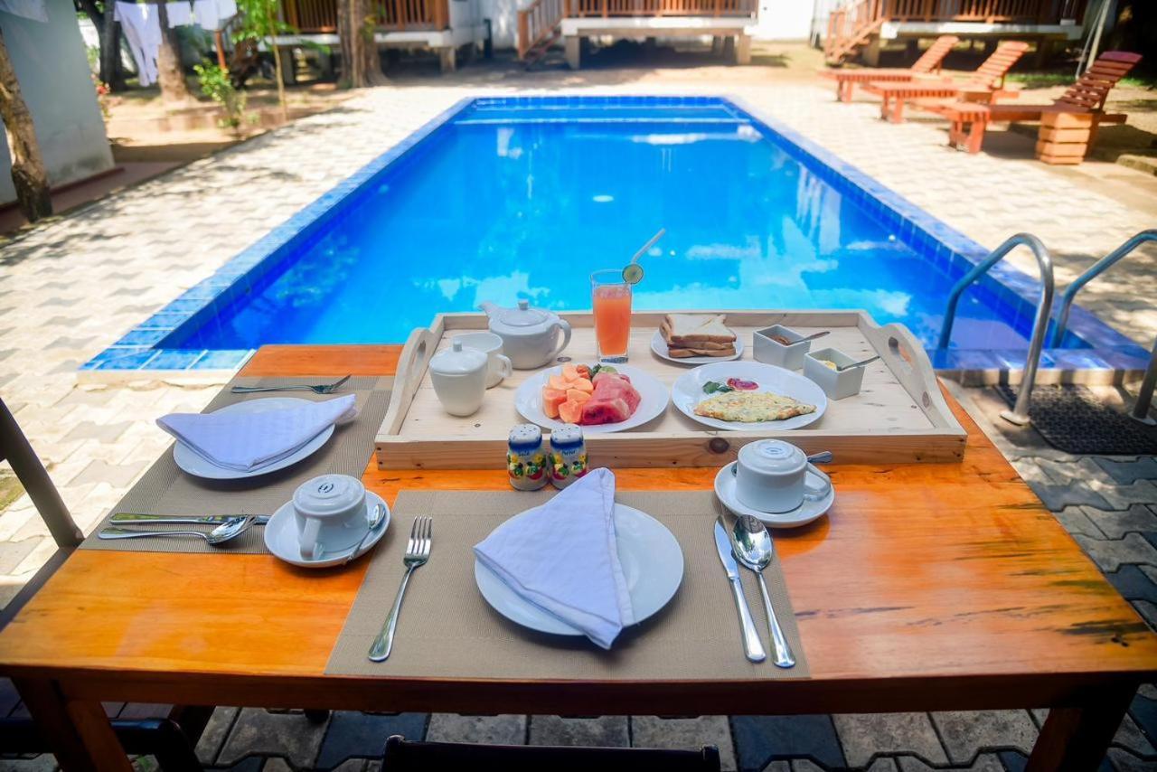 Edward'S Bungalow Тангалла Экстерьер фото